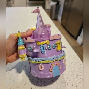 VINTAGE 1995 TRENDMASTERS TREASURE CASTLE PINK / PURPLE PLAYSET